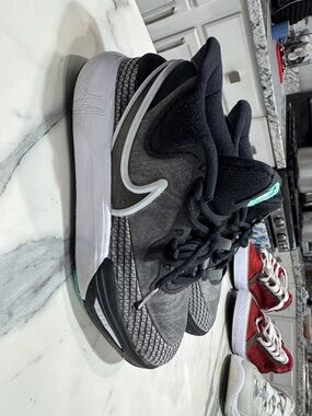 Nike Black and Gray Basketball Shoes Nike Kirie 8